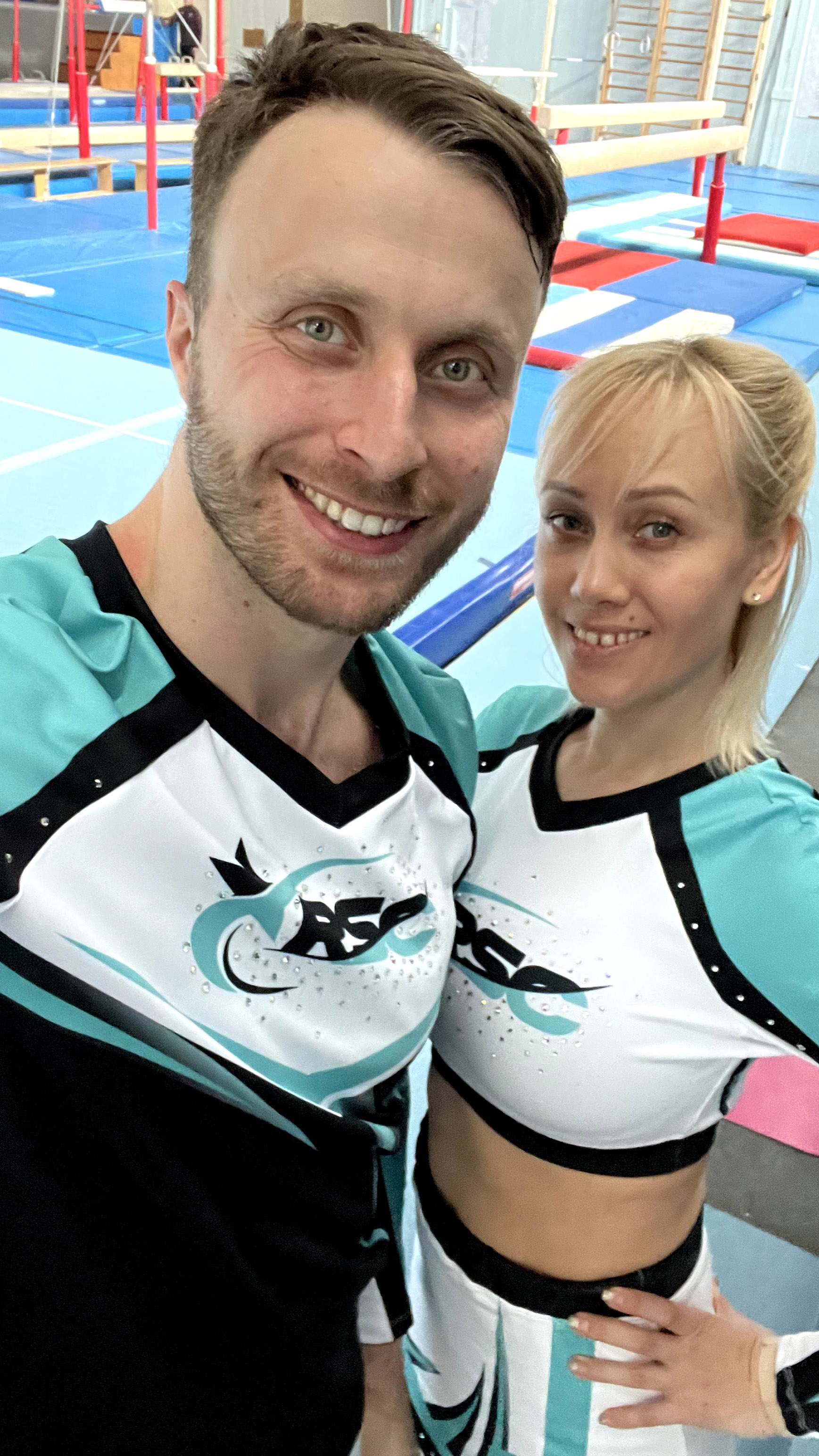 Костюмы для черлидинга START2GYM - команда RSC